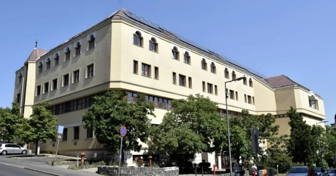 Házkutatást tart az Országos Onkológiai Intézetben az NNI